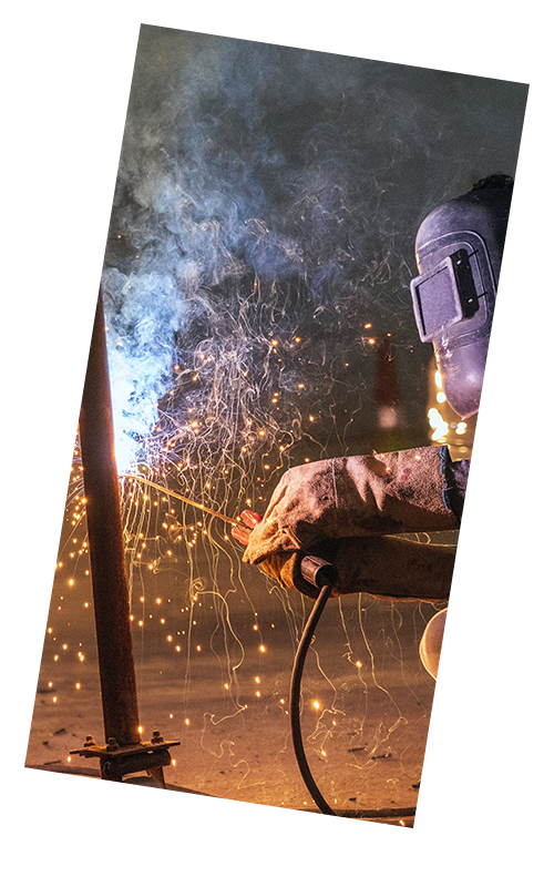 Worker for a welding job, TIG method 141.